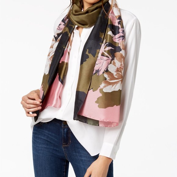 INC Big Rose Floral Print Oblong Scarf Black - Picture 2 of 7